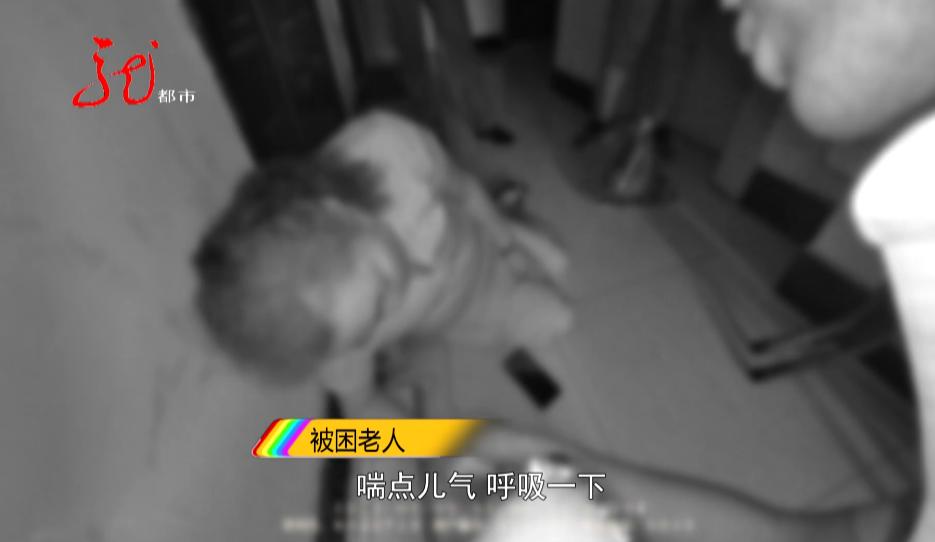 DƬ